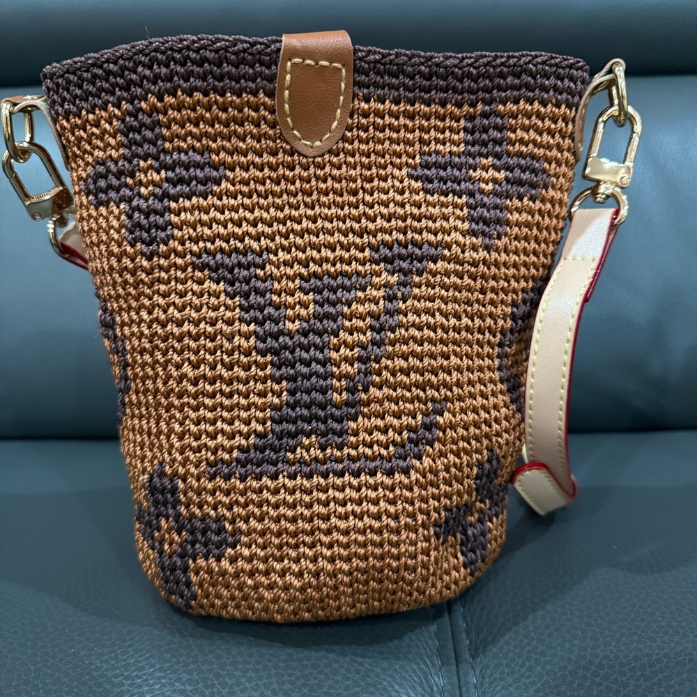 Handmade Tan and Brown Crochet Crossbody Bag - Picture 2 of 5